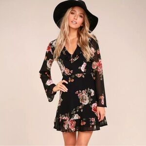 Lulu's Black Floral Long Sleeve Dress